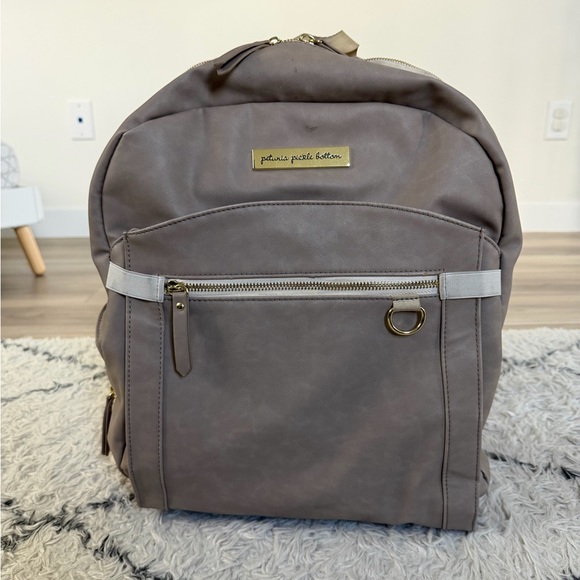 Petunia Pickle Bottom Stylish Gray Diaper Bag and accessories. - Picture 3 of 4